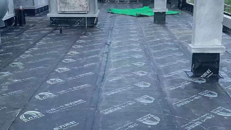 成都屋顶防水材料批发：揭秘如何选择优质产品